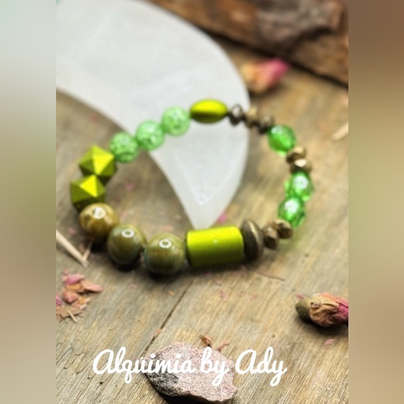 Maxi beads jasper and quartz apple green bracelet - Picture 1 of 1